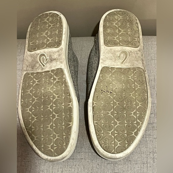 OluKai Grey & Tan Slip-on Sneakers
Size 9 - Picture 7 of 7